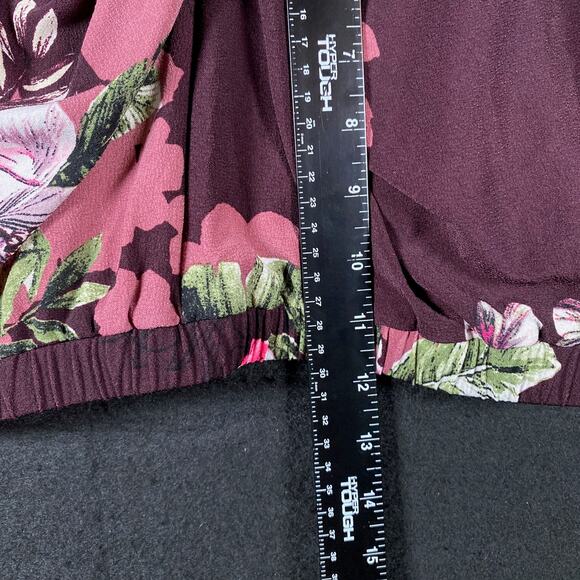 Express Womens Blouse Purple Multi Floral V Neck Cold Shoulder Crop Top Small - Picture 7 of 10